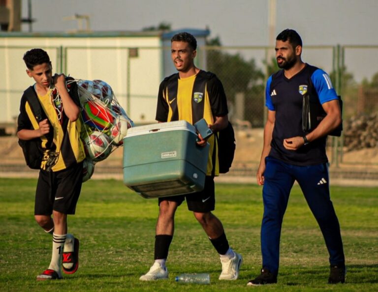 اللاعب مصطفى كوكا في المران الجماعي للناشئين