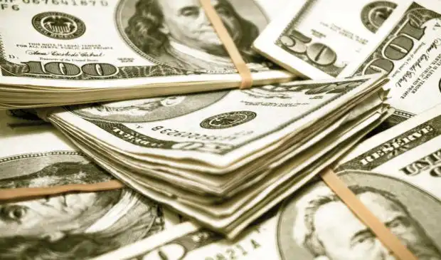 استقرار سعر الدولار اليوم وتباين أداء العملات العالمية الدولار الأمريكي