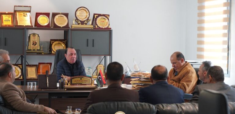 اجتماع وكيل شؤون البلديات