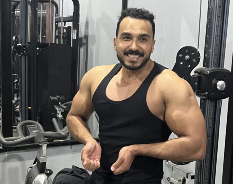 أحمد والي بطل كمال الأجسام والملاكمة