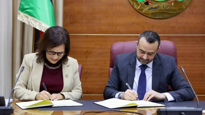 اعتماد السياسة الوطنية للقبالة والتمريض في ليبيا 2033 اعتماد السياسة الوطنية للقبالة والتمريض في ليبيا 2033