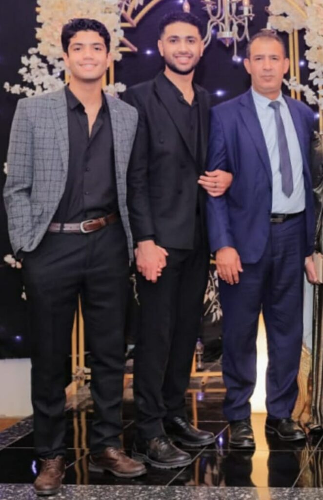 المحامي وليد طه وأبنائه