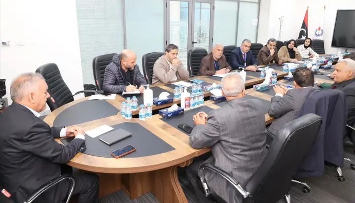 الوطنية للنفط تنظم ورشة لتشجيع الاستثمار المحلي في الصناعات النفطية ورشة لتشجيع الاستثمار في الصناعات النفطية