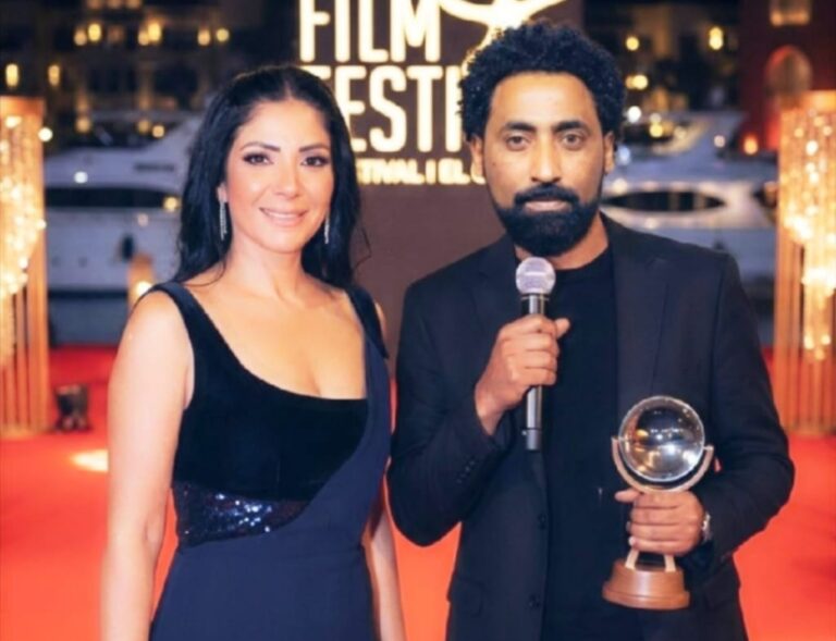 المخرج أحمد بوجي والفنانة منى زكي