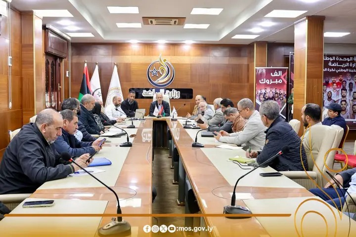 اجتماع موسّع لإطلاق مرحلة التحول الرقمي بالاتحادات الرياضية Img 1