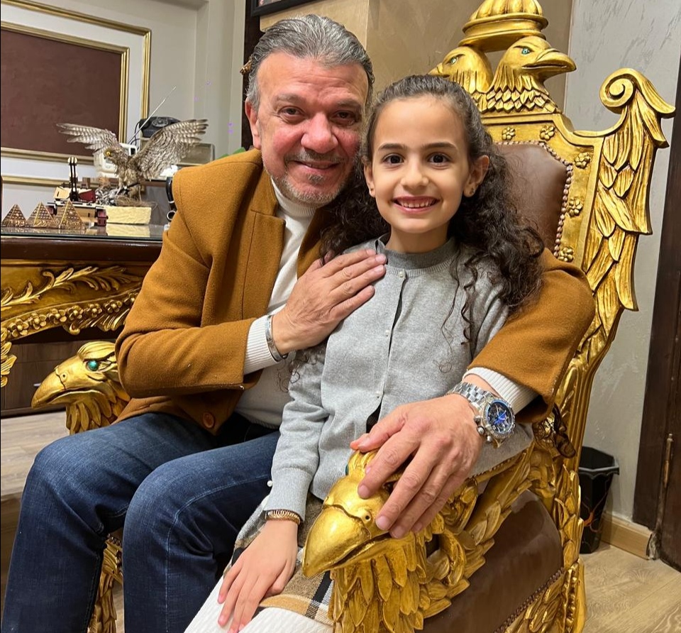 الطفلة جونير سامح والفنان أحمد سلامة