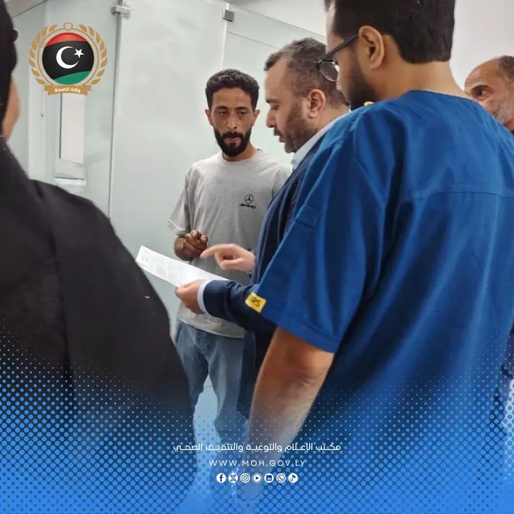 وزير الصحة يتفقد أقسام مستشفى جنزور العام Img 1